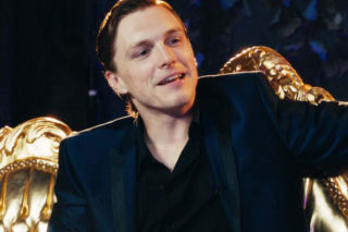 Król dopalaczy sprowadzi młodych widzów na manowce? Gwiazdy dosadnie komentują przekaz filmu