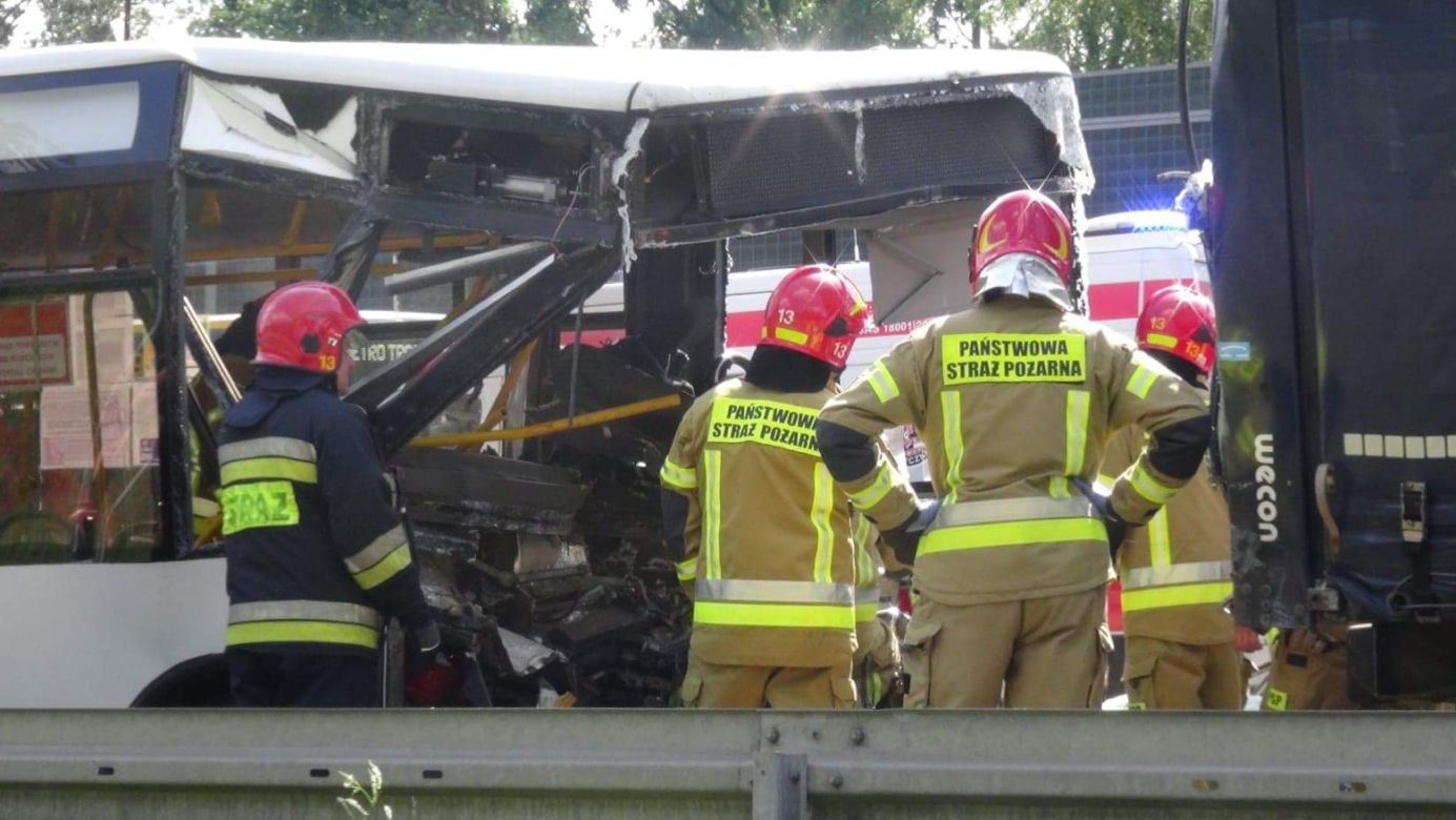 Wypadek miejskiego autobusu w Ząbkach