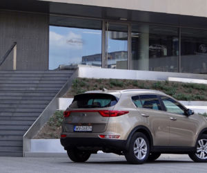 Kia Sportage 1.7 CRDI 6 MT 2WD L