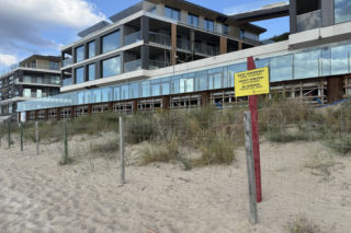 Apartamentowiec na plaży w Międzyzdrojach