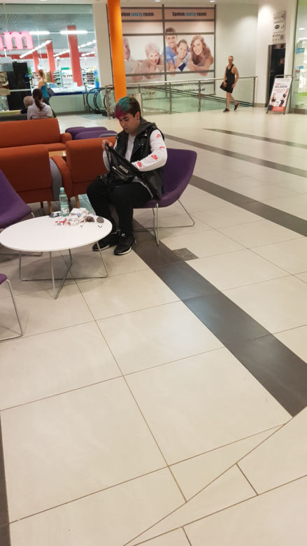 Gwiazdor disco polo o pseudonimie NEF funkcjonuje dzięki silnym lekom narkotycznym!