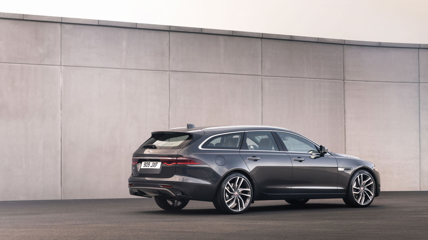Nowy Jaguar XF (2021)