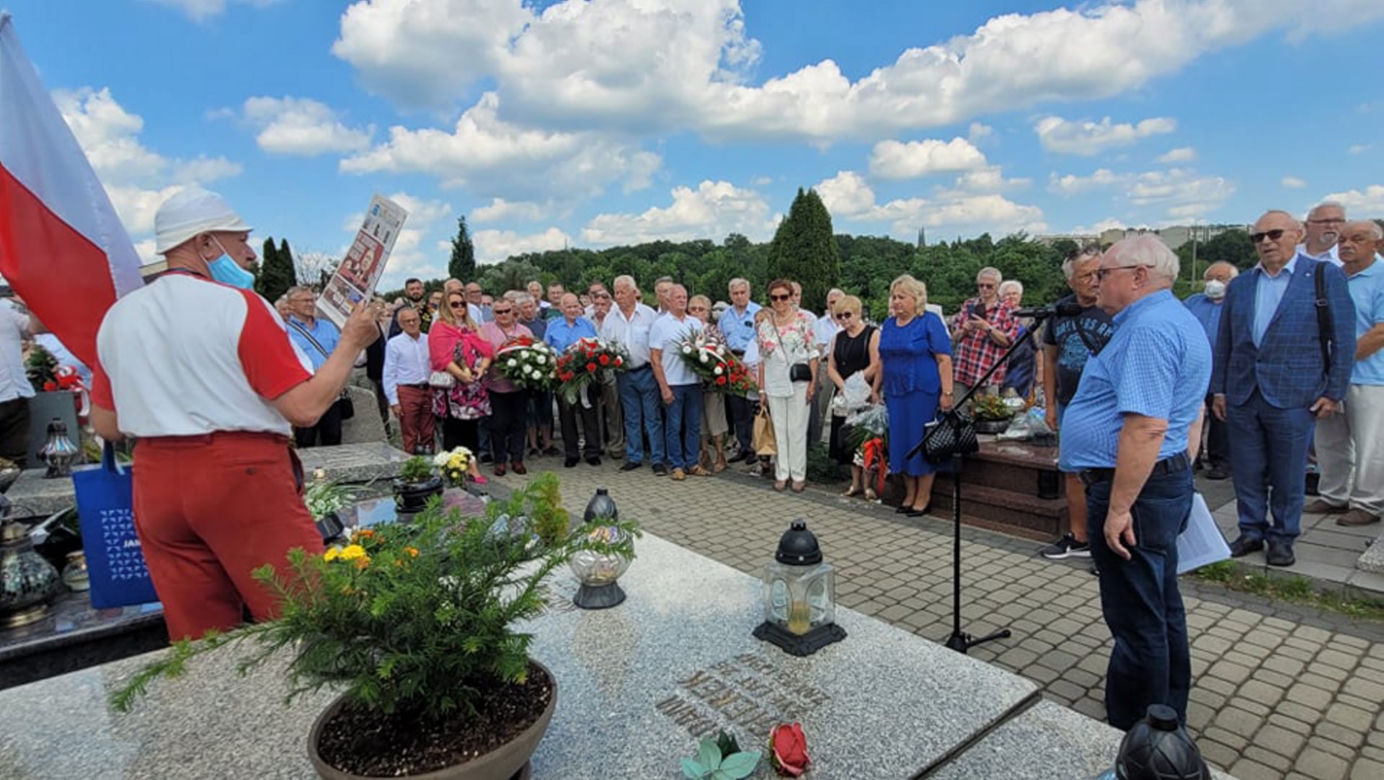 Tak wygląda grób Edwarda Gierka w 20. rocznicę śmierci 