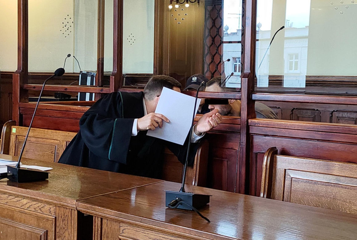 Nie miał litości dla matki swoich dzieci. Ofiarę porównał do kurczaka