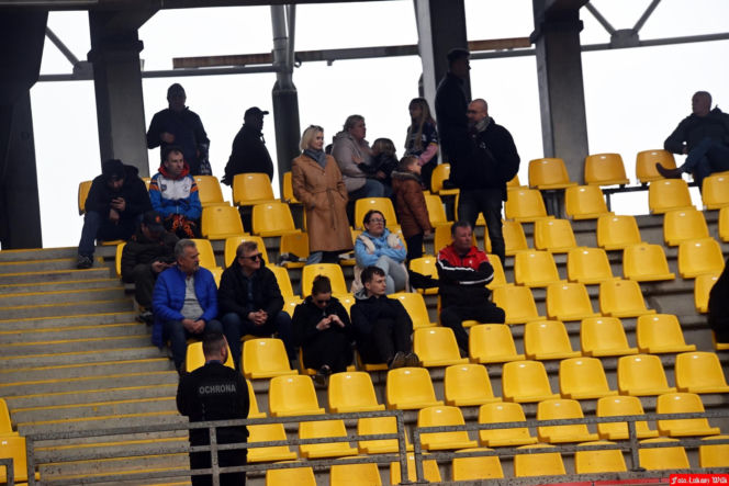 PRES Grupa Deweloperska Toruń - Bayersystem GKM Grudziądz, zdjęcia kibiców i zawodników ze sparingu przed startem PGE Ekstraligi