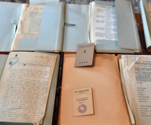 Podczas remontu Urzędu Miasta  w Szczecinie odnaleziono odręczne notatki i raporty działań pierwszego prezydenta Szczecina Piotra Zaremby