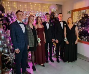 Studniówka 2026 maturzystów ZSTM w Skarżysku-Kamiennej