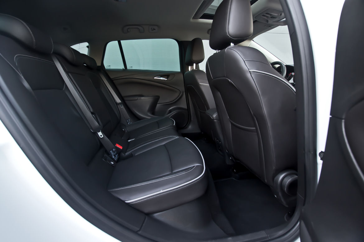 Opel Astra Sports Tourer 1.6 CDTi BiTurbo Elite