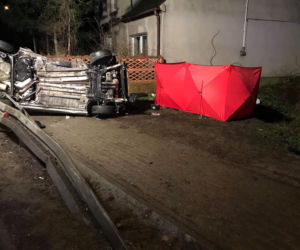 Tragedia na drodze w Kwieciszewie! Nie żyją trzy osoby! [ZDJĘCIA]
