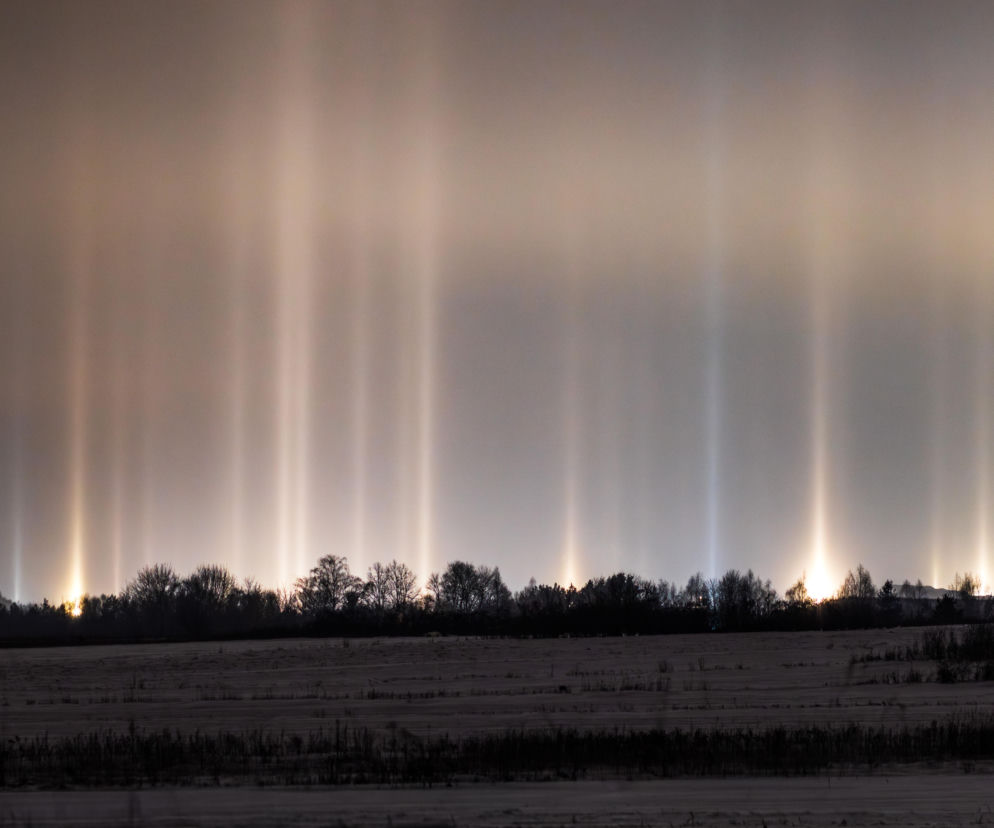 Świętokrzyskie. Słupy świetlne