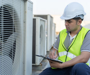 Free cooling w halach przemysłowych – jak obniżyć koszty HVAC?