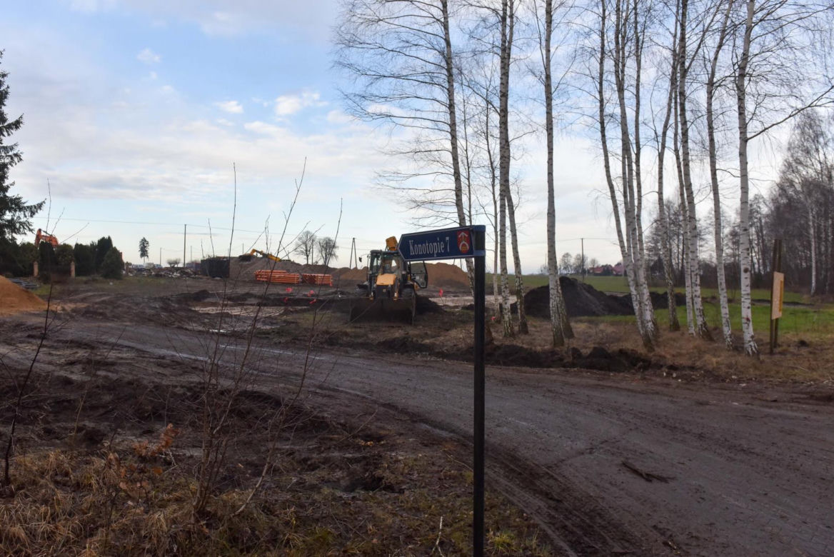 Bogacze budują 55-metrowy pomnik Matki Boskiej