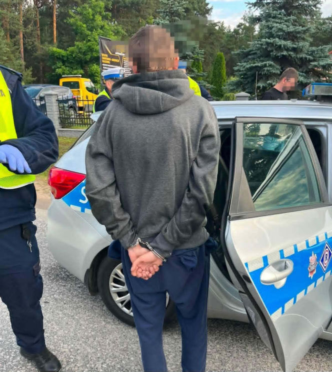 Policja. Pościg za Mercedesem