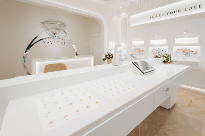 Ekspert radzi: Kiedy tańszy pierścionek zaręczynowy okazuje się najdroższym wyborem