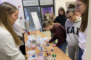 Warsztaty, eksperymenty i wykłady. 15. Noc Biologów w Olsztynie 