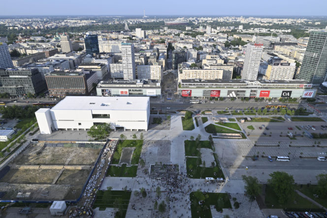 Widok na Warszawę z PKiN w 2025 r.