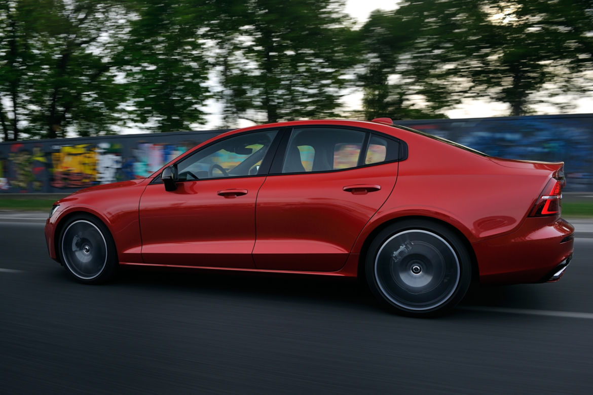 Volvo S60 T5 R Design First Edition