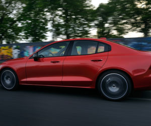 Volvo S60 T5 R Design First Edition
