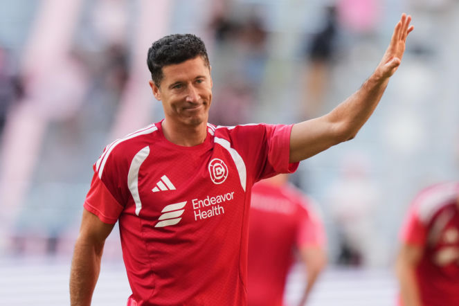 Robert Lewandowski zaliczył wpadkę. Gdy wszyscy mieli ubaw, on momentalnie zamknął im buzie