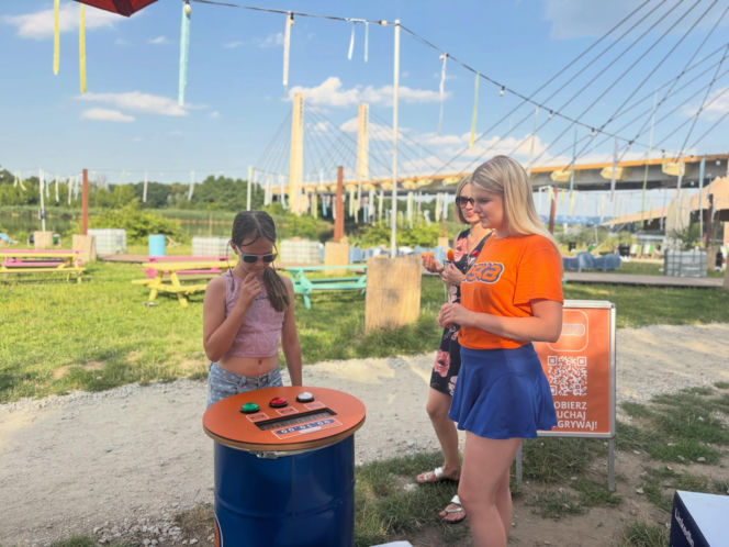 ESKA Summer City zawitała do HotSpot Beach Bar. Wakacyjna atmosfera i dobra zabawa