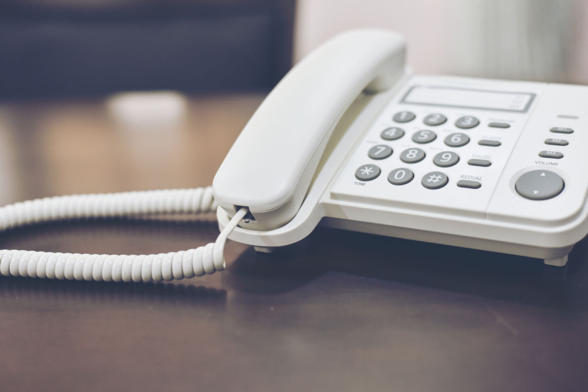 Numer telefonu w numerologii - wibracja 5  