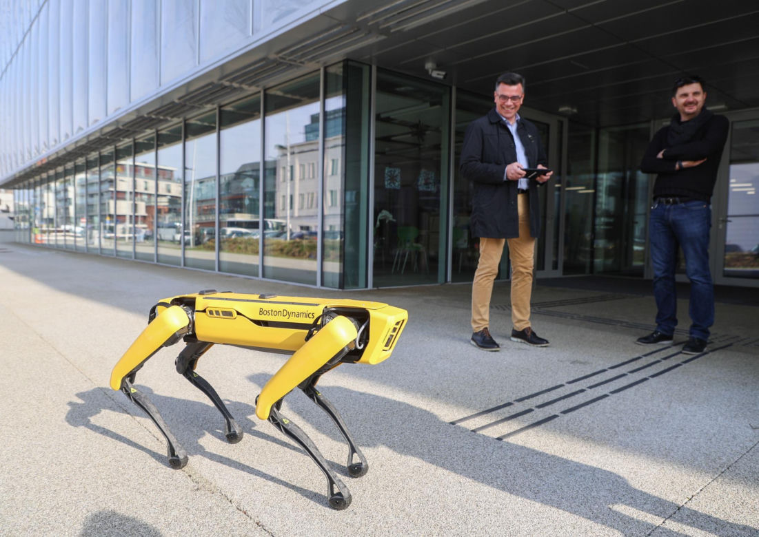 Robotyczny pies z Centrum Nauki Kopernik szuka imienia! Możecie wymyślić je wy!