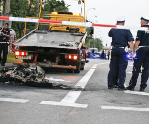 Warszawa. Motocykl spłonął na ulicy Broniewskiego