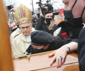 EWa Krawczyk na pogrzebie męża Krzysztofa Krawczyka
