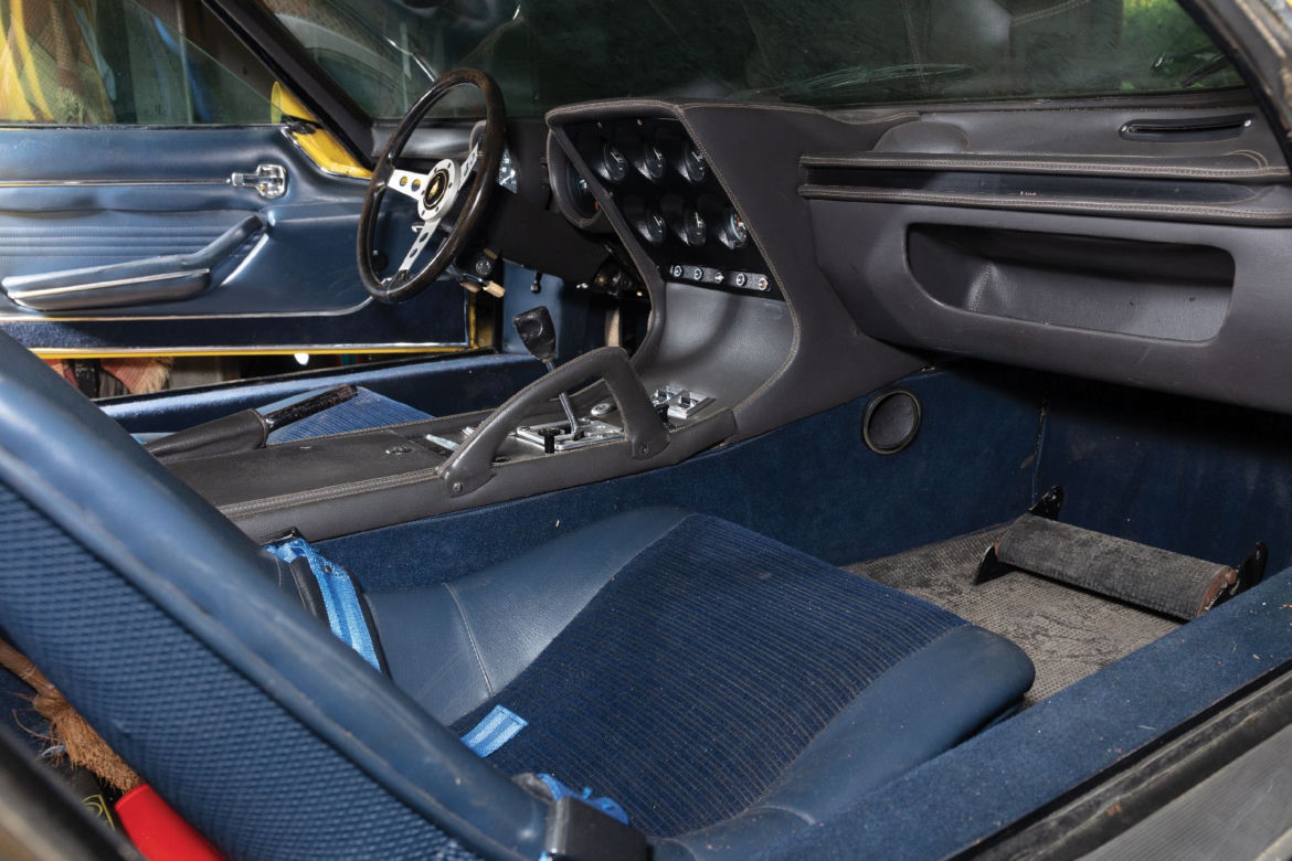 Odnaleziona w szopie Lamborghini Miura trafi na aukcję