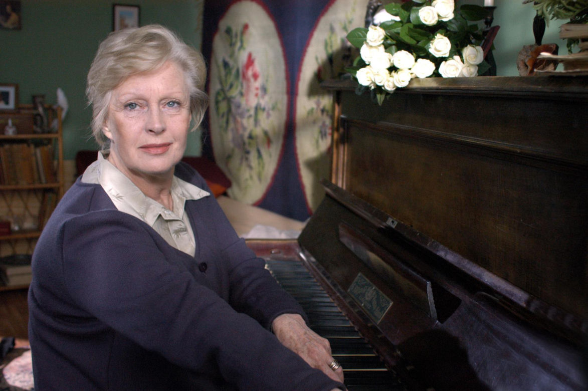 Beata Tyszkiewicz na przestrzeni lat. Tak zmieniał się wizerunek legendy polskiego kina