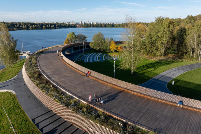 Przystań żeglarska w Tychach nad jeziorem Paprocany