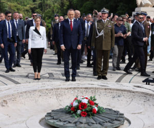 Prezydent Nawrocki na Monte Cassino. Poruszające sceny na polskim cmentarzu