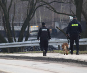 Śmigłowiec Black Hawk nad Krakowem i dziesiątki radiowozów na ulicach. Co się stało?