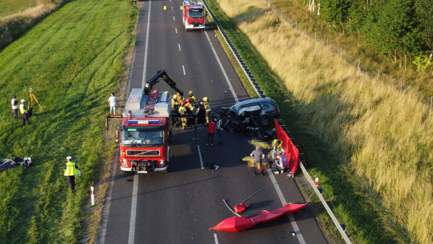 Drogowy koszmar koło Elbląga. Nie żyją cztery osoby, w tym 4-letnie dziecko