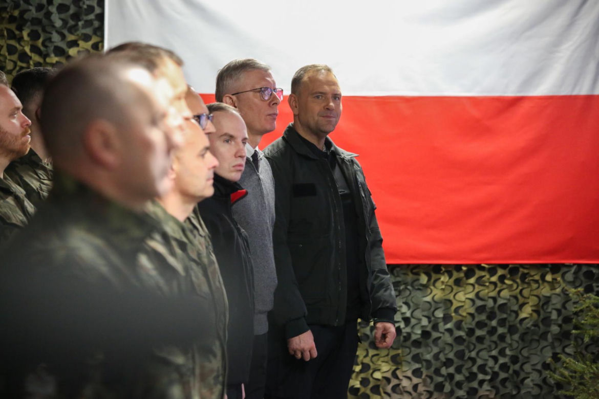 Prezydent RP Karol Nawrocki podczas spotkania świątecznego z żołnierzami
