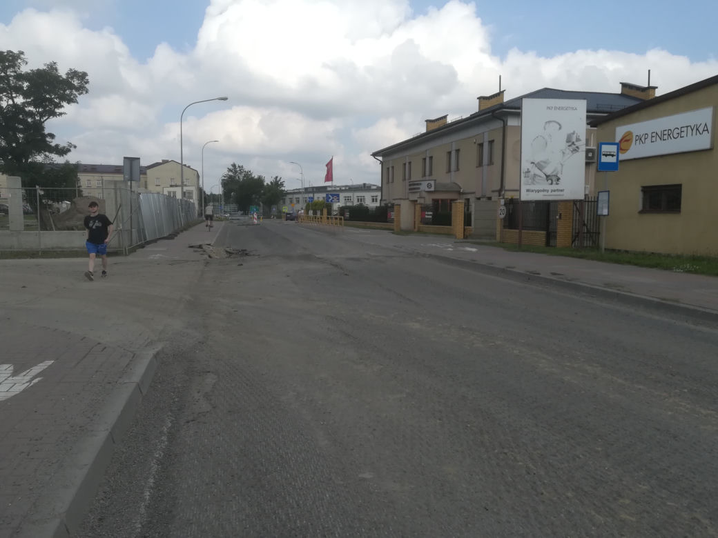 Zobacz, jak przebiega remont drugiego odcinka ul. Składowej w Siedlcach. Czy kierowcy stosują się do oznakowania?