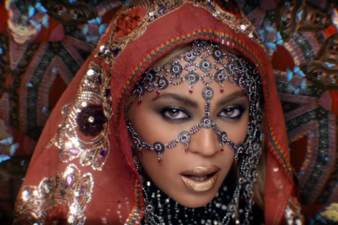 Beyonce w teledysku Coldplay - Hymn For The Weekend 