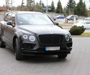 Wojtek Szczęśny jeździ Bentleyem Bentayga