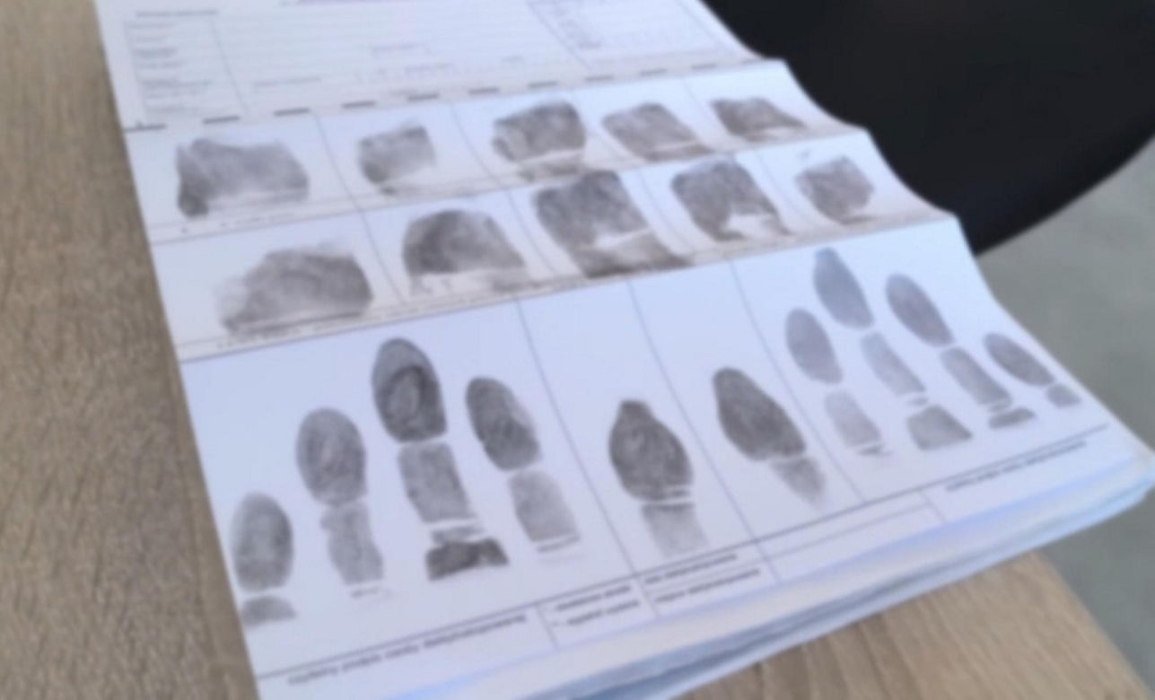 "Gang  dekarzy" w rękach policji. Wyłudzili od swoich ofiar grube pieniądze 
