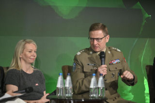 Konferencja Portalu Obronnego „Odporność cyfrowa i informacyjna Polski. Wyzwania w dobie wojny hybrydowej. Drugi panel
