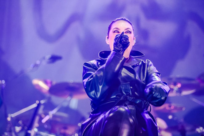 Misternie zaplanowane wizualne widowisko – Epica, Amaranthe i Charlotte Wessels zagrali w Warszawie [RELACJA]