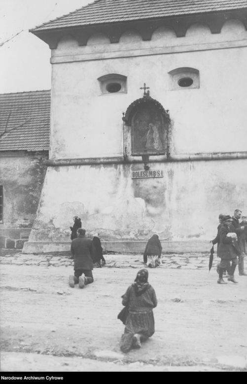 Święta Wielkanocne obfitują w tradycje ludowe. Część z nich zanika, są jednak takie, które kultywuje się do dziś.