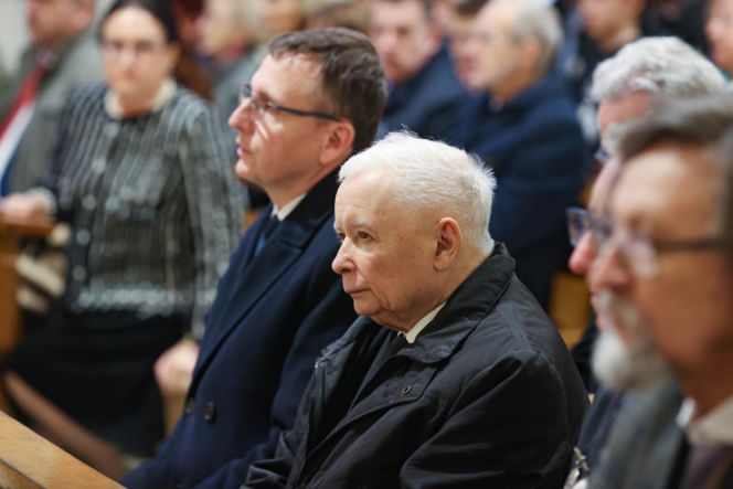 Jarosław Kaczyński na otwarciu wystawy pt. „Katyń 1940 - Smoleńsk 2010. Anatomia kłamstwa” w Muzeum Miejskim w Jastrzębiu-Zdroju