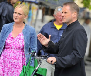 Kinga Preis, Artur Żmijewski