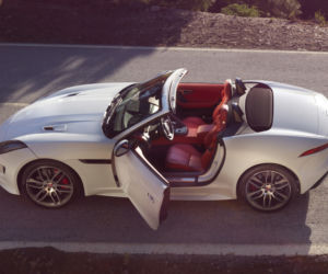 Jaguar F-Type R AWD