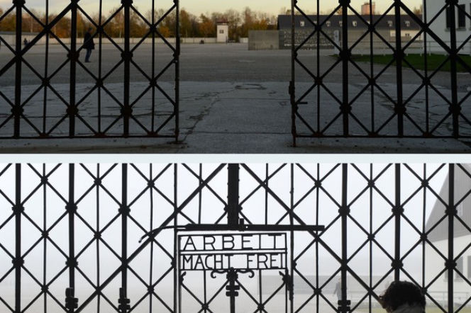 napis Arbeit macht frei skradziony w Dachau