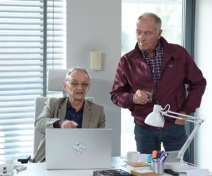 Pierwsza miłość. Karol Weksler (Karol Strasburger), Andrzej (Jerzy Bończak)