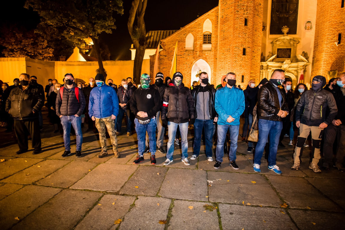 Gdańsk: Strajk kobiet przed Katedrą Oliwską