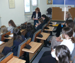 W Siedlcach odbyła się debata uczniów szkół podstawowych pt. „Czy pokolenia potrafią jeszcze ze sobą rozmawiać?”