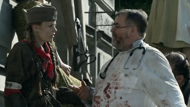 Czas honoru Powstanie odc. 10. Lekarz (Edward Miszczak), Zosia (Katarzyna Sawczuk)